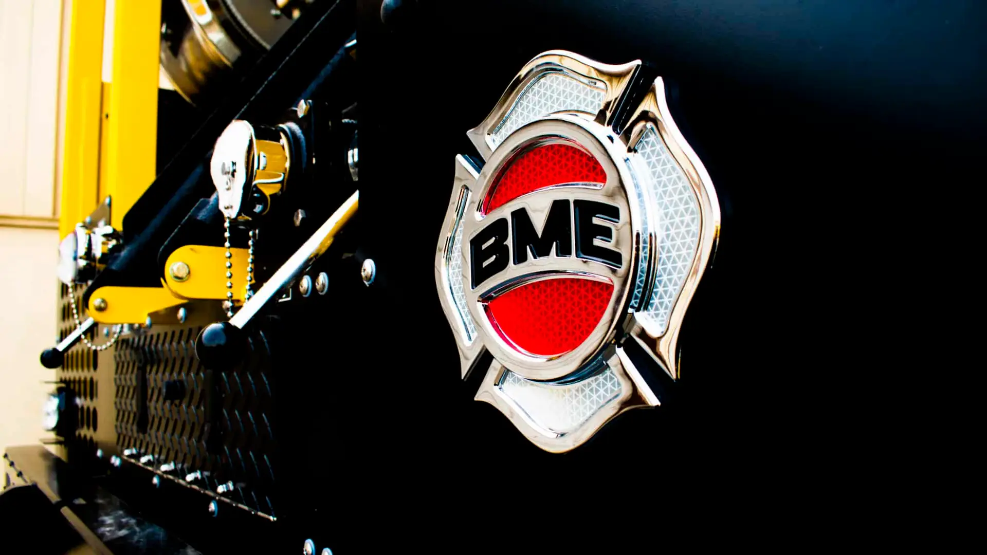 bme apparatus xtreme-tactical-tender mammoth gallery 1